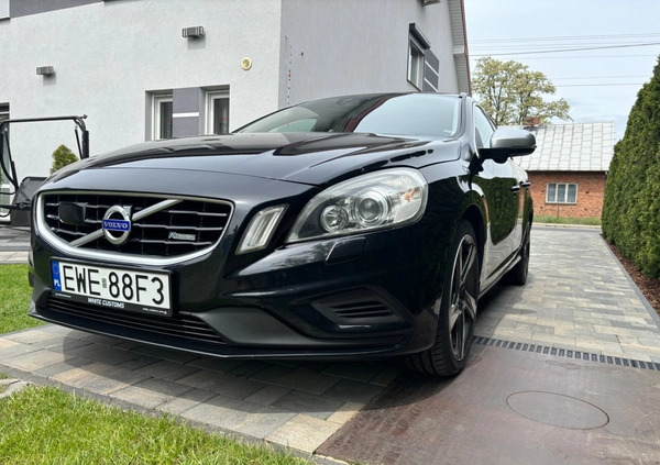 Volvo V60 cena 45000 przebieg: 256700, rok produkcji 2011 z Wieruszów małe 137